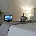 Palazzo De' Vecchi Bed & Breakfast 4*