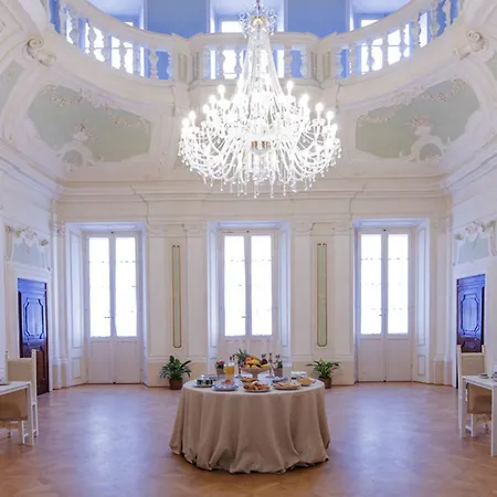 Palazzo De' Vecchi ベッド・アンド・ブレックファスト 4*