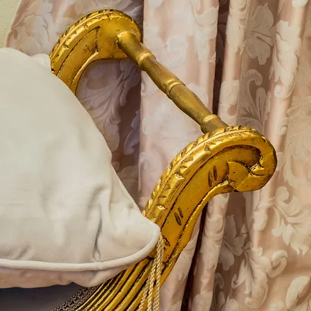 Palazzo De' Vecchi ベッド・アンド・ブレックファスト シエーナ