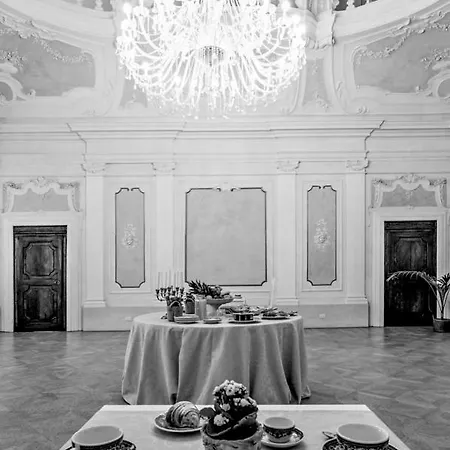 Palazzo De' Vecchi 4* シエーナ