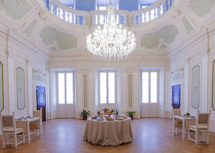 Palazzo De' Vecchi Bed and Breakfast 4*