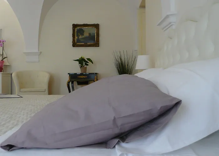 Palazzo De' Vecchi 4*