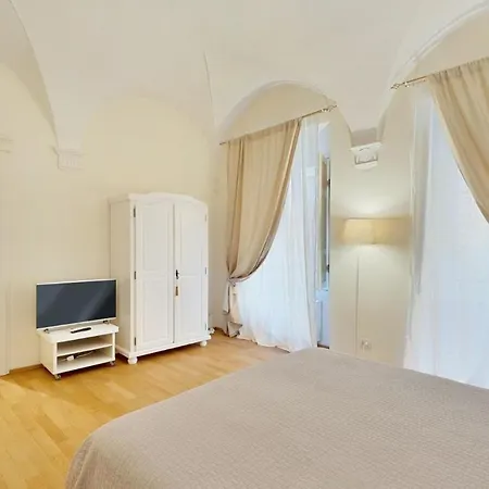 Palazzo De' Vecchi Frühstückspension 4*