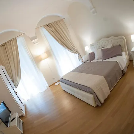 Palazzo De' Vecchi Bed and breakfast