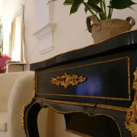 Palazzo De' Vecchi Bed & Breakfast